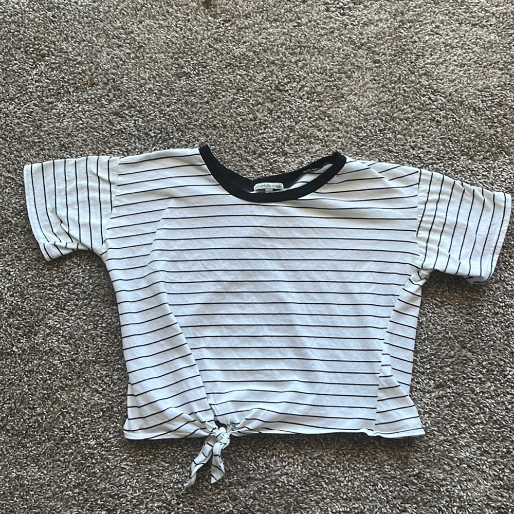 Black and white crop top